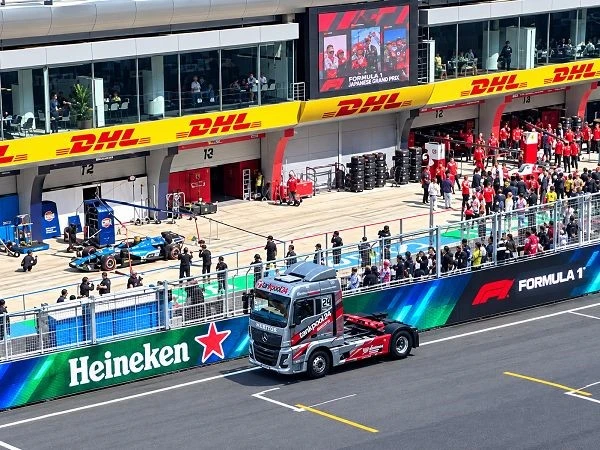 Racing Tracks Outdoor LED Display Racing Tracks Outdoor LED Display